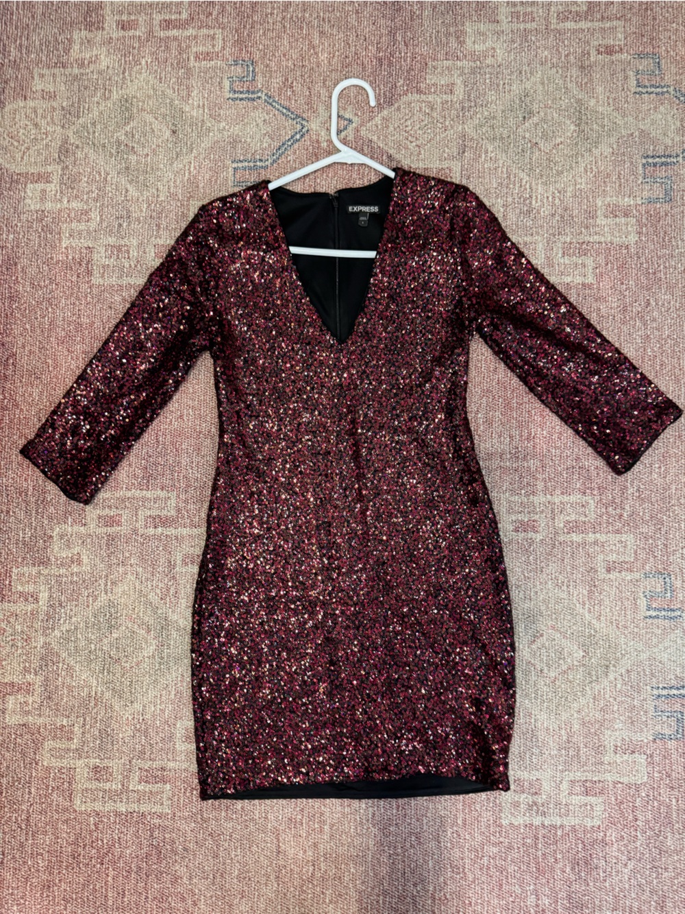 Express red sequin three-quarter sleeve V-neck mini dress size 4 fully lined